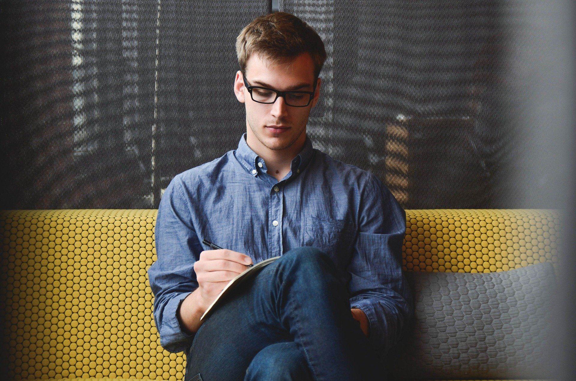 thuê freelancer thiết kế mobile app